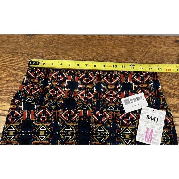 Women's Lularoe Cassie Pencil Skirt Sz Medium M Knee Length Aztec Geometric Knit - Picture 2 of 6